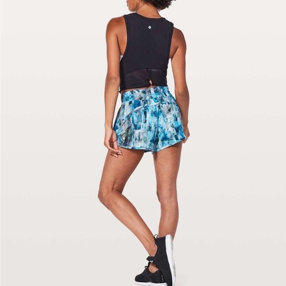 Lululemon Tracker Short V 4" in Sun Dazed Multi Blue - Size 4 - Picture 5 of 11